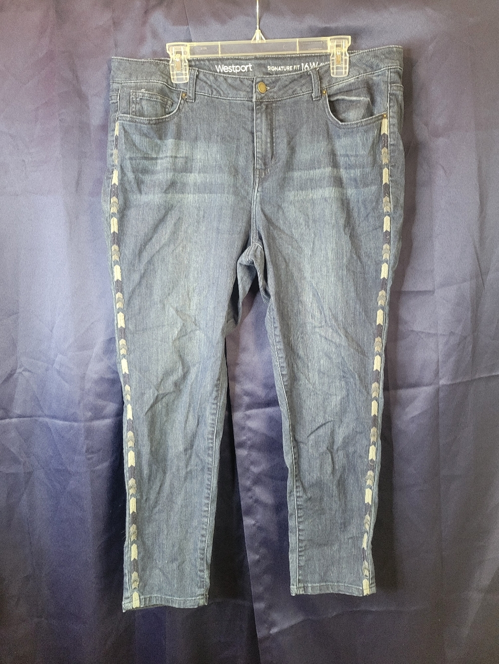 Westport Blue Denim Cropped Jeans with Side Embroidery Embellishment